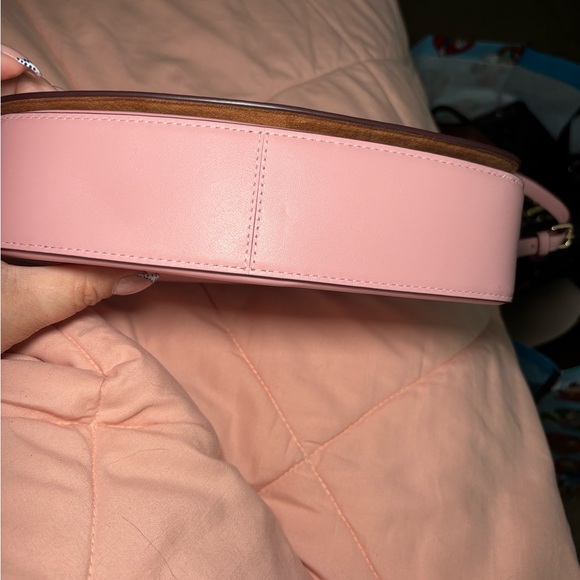 Coach Powder Pink Shoulder Bag! - Picture 4 of 12